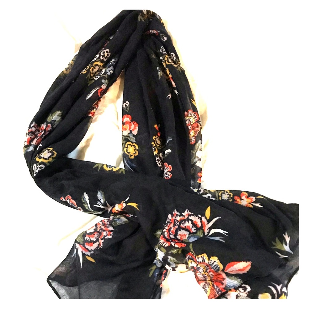 Navy floral light weight scarf